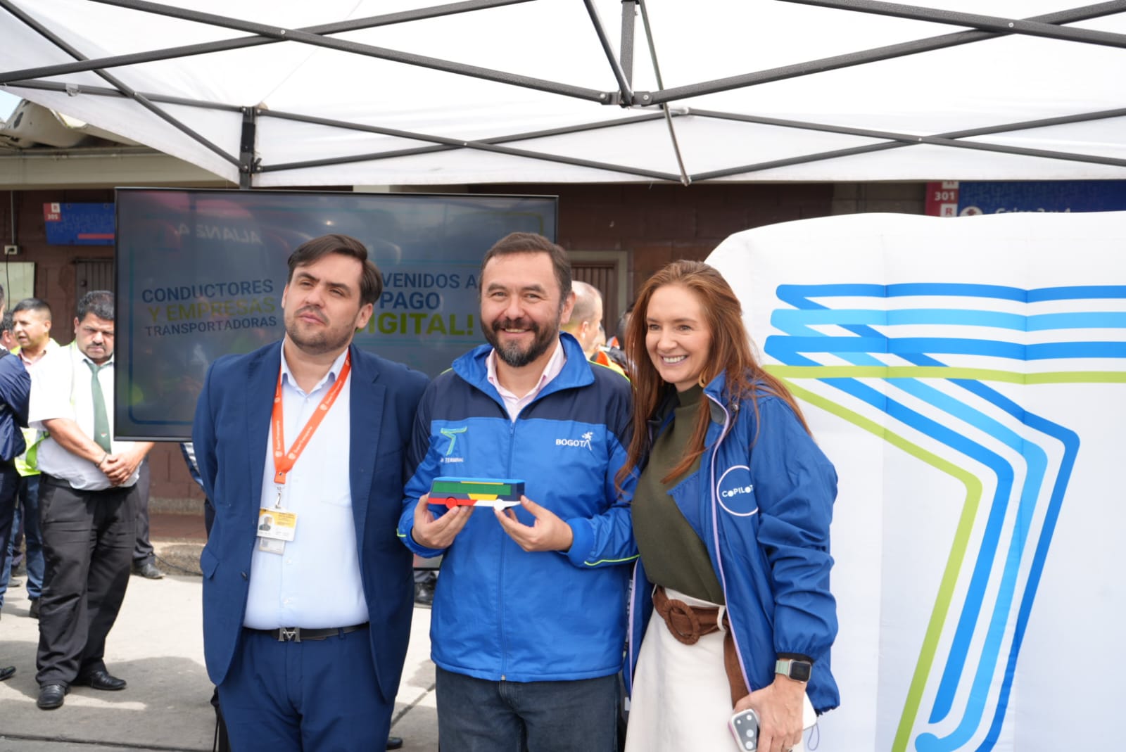 Registro de la presentación del sistema de pagos digitales de la Terminal de Transporte de Bogotá, fotografía 3